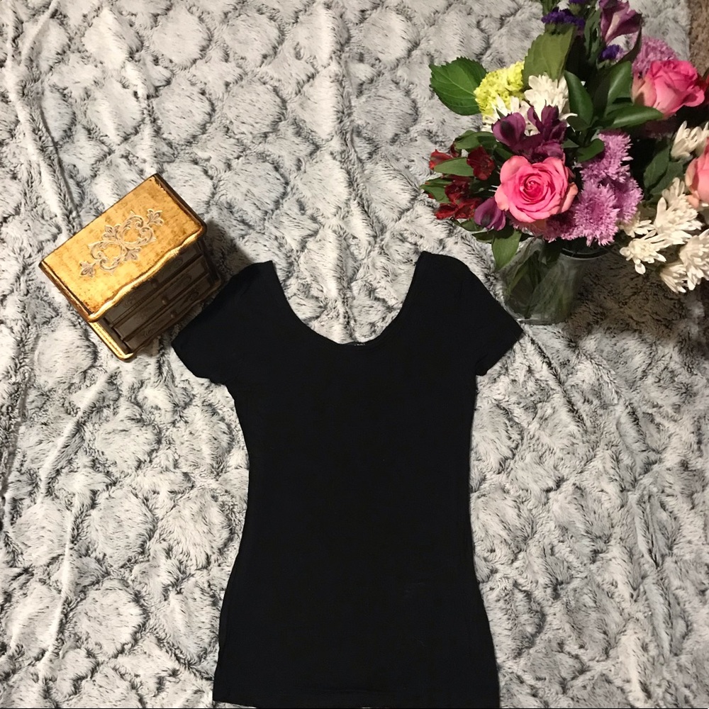 Black t-shirt